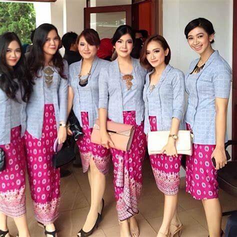 Kombinasi Kebaya dengan Rok yang Tepat
